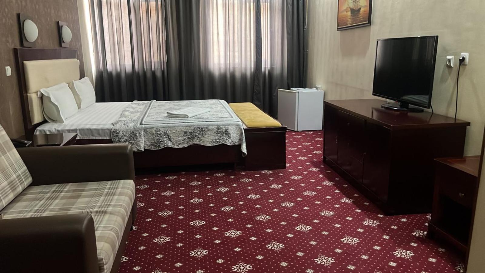 Sary Arka Hotel Szymkent Zewnętrze zdjęcie